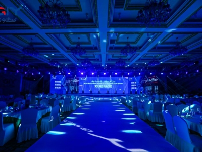 ������ȫ���C��(d��ng)܇(ch��)���u(m��i)��ӑ��(hu�� )�����DƬ